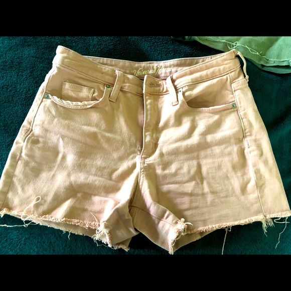 Lot of Target (wild fable and universal thread) high rise shorts - Picture 11 of 15